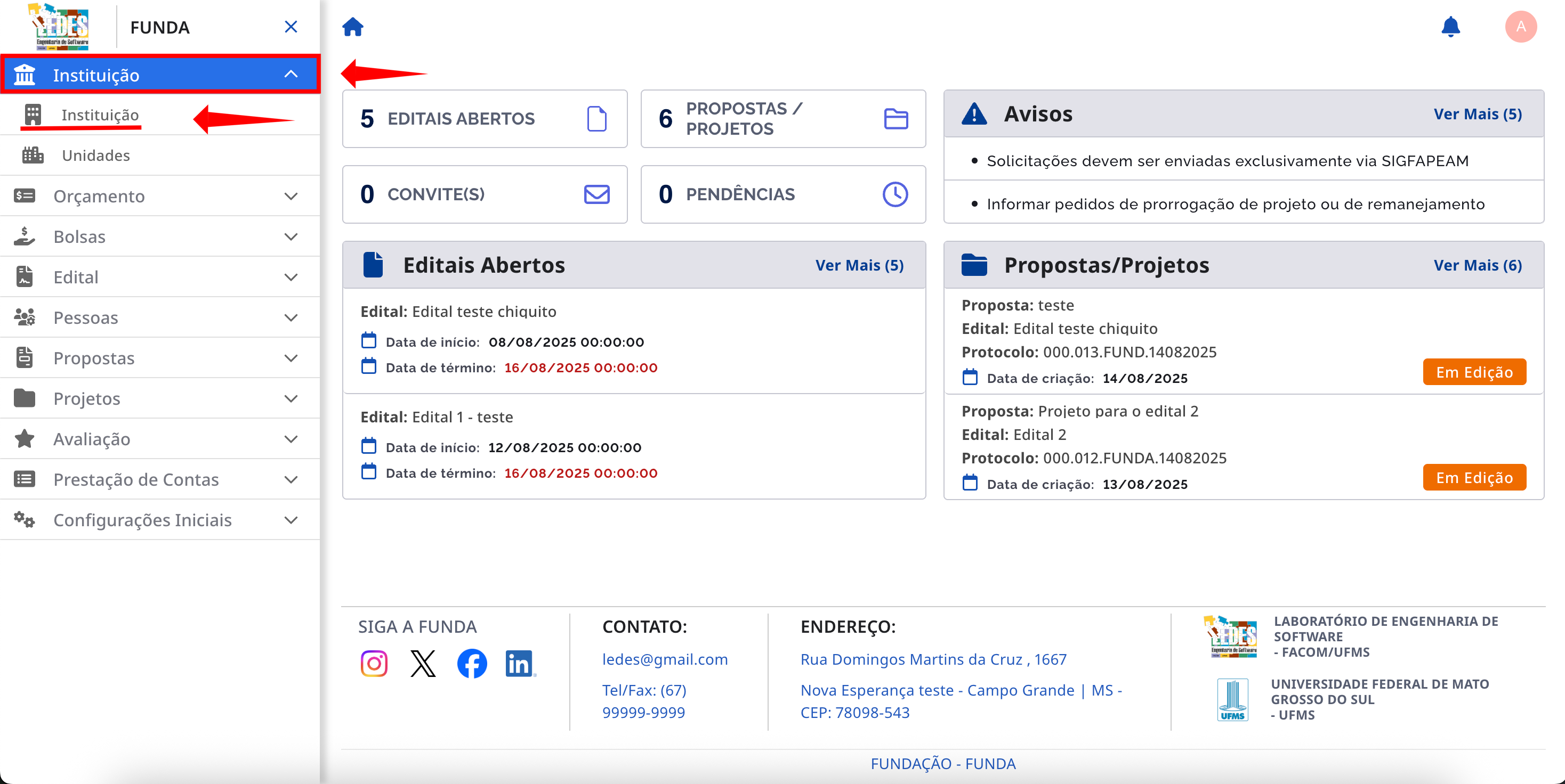 Acesso à área de Instituição no menu lateral.