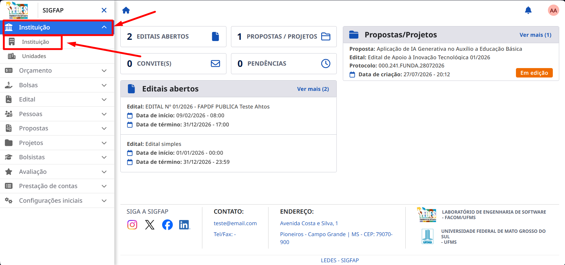 Navegando para a tela de Instituição. Menu lateral com a opção Instituição destacada.