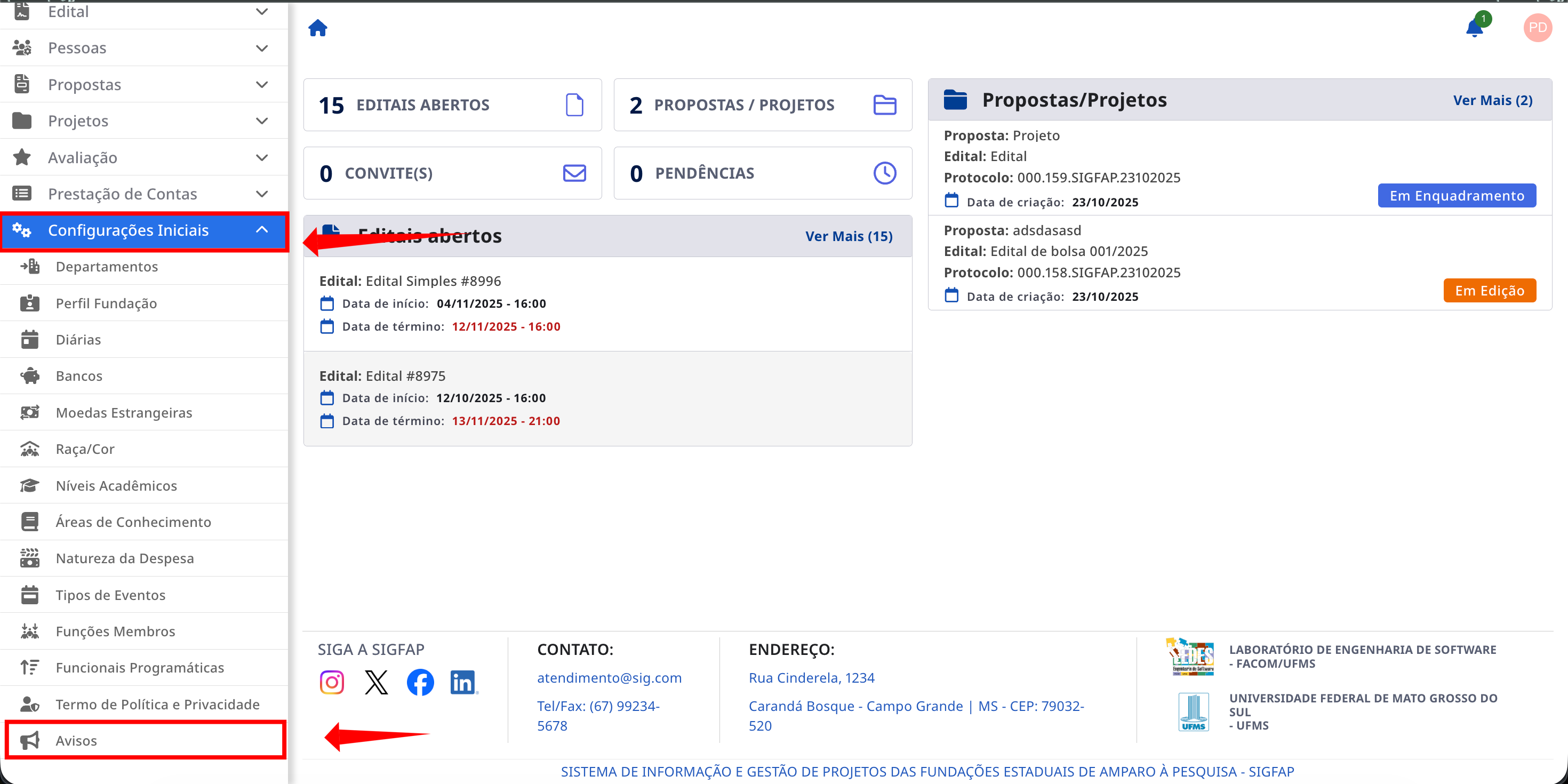 Menu lateral com a opção Avisos destacada.