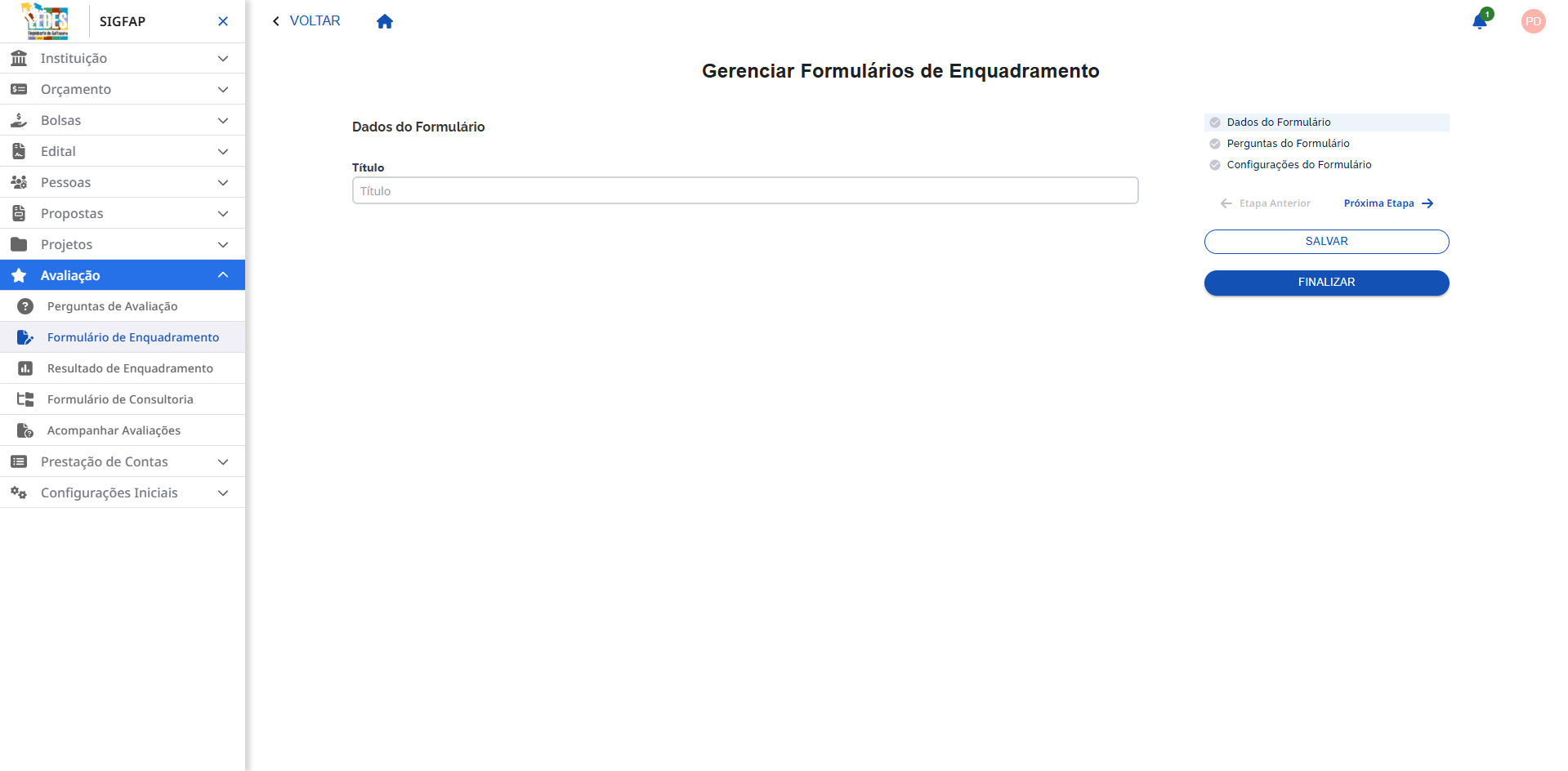 Tela inicial de criação do formulário, com os campos Título e Perguntas Categorizadas.